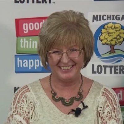I won a lottery of $758 million i am giving out $10,000 to the first 500 followers just dm(JULIE i followed)