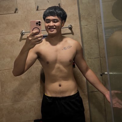 owenomatopoeia's profile picture. 09 | 19 | 21 | 🏐 | PHOTO DUMP | ML: 534222055