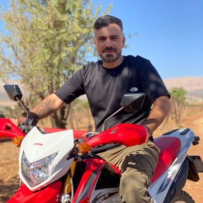 نحن لا نهزم عندما ننتصر ننتصر وعندما نستشهد ننتصر...
شهيدنا الاسمى والاقدس السيد حسن نصرالله (قده)💔✊