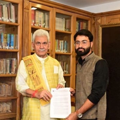 tantray_aakeel's profile picture. 25 | Engineer | Proud Kashmiri 🇮🇳 | Student Activist | NEC Member @abvpvoice | Ex. J&K Joint Secretary @abvpjk | Organizing Secretary @abvpkashmir | Fulltime