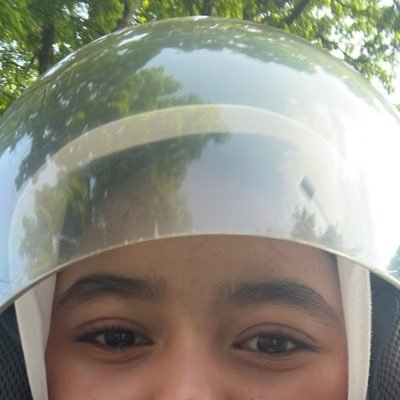 m4ylaufeeeys's profile picture. 