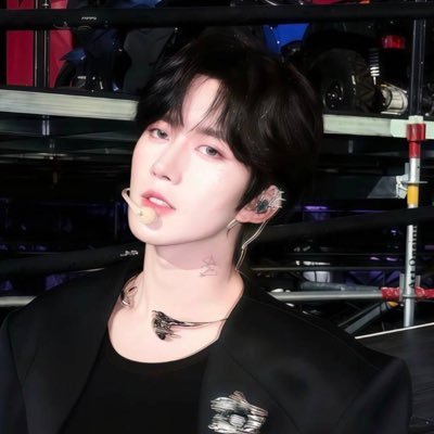 Dominicj39's profile picture. 