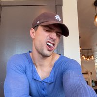 Asher Cramer (@awwitsasher) 's Twitter Profile Photo