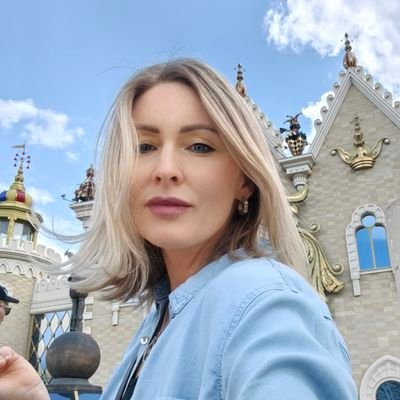 marsanna_k's profile picture. Самая мальчиковая мать русскоязычного твиттера. Предприниматель, логопед. Осторожно, у Крючковой всегда кто-то какает!