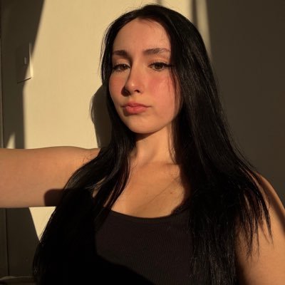 pussy from a financially stable girl in a walkable city