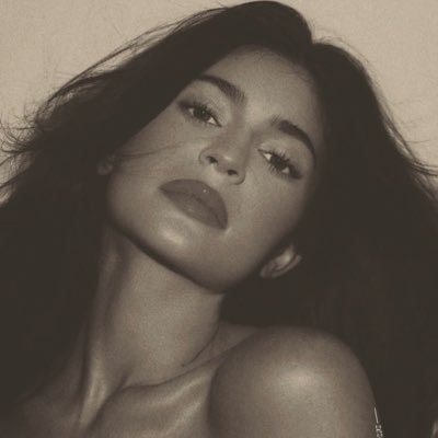 bycb97_'s profile picture. o que será que o skz faria no meu lugar?