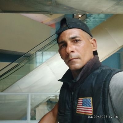nocomunis77's profile picture. Prisionero de la dictadura por 27 años ...y después k salgo me doy cuenta k,cuba es una cruel y extensa prisión.