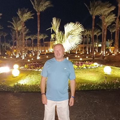 Writer of Berks Boxing Corner, specialising in boxing biographies. Chelsea FC. Marvel fan.