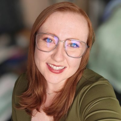 Leading Voice Inclusion & Belonging ◇ #WoW_Partner ◇ #DiabloPartner ◇ Producer ◇ ESports Caster ◇ She/her ◇ Bisexual