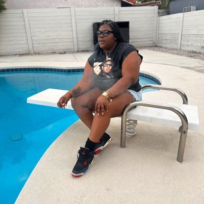 To know me is to love me... #Influencer #Bawse #Philanthropist #FlufflyandFly #PublicFigure #TheeFunnyOne