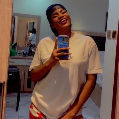 Candi : shy Igbo babe with an awesome vibe🤩 #Liverpool fan❤️