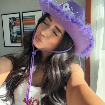 cassiadoylee's profile picture. an alessi angel 
and the gears are turning????????