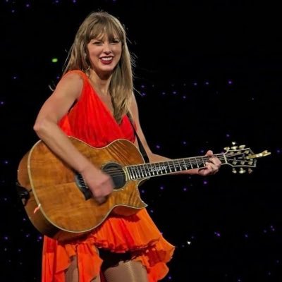 ttpddora's profile picture. jurídica de cantores problematicos e sitcons🌷