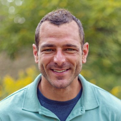 Husband and father passionate about agriculture and technology. Member of the @JohnDeere team focused on Operations Center Mobile.