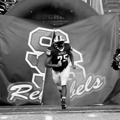 SSHS ‘28 | 6’0 220lbs | DT, T, LS | 270 bench | 405 squat | 425 DL | (812)-660-2046 |