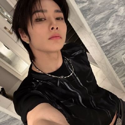 00 𖹭 she/they 𖹭 ENFP 𖹭 Taurus 𖹭
atiny 𖹭 stay 𖹭 army 𖹭 carat 𖹭
i love my wives @maddiebrraps @maddiezee 💍🤍