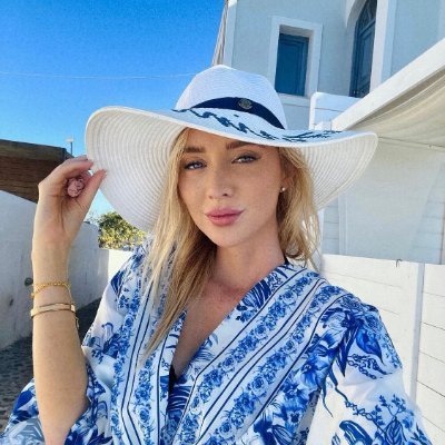 _pinkie1011234's profile picture. I'm from the Netherlands and came to the United States when I was 15. I live in Miami now and it was nice to meet you.