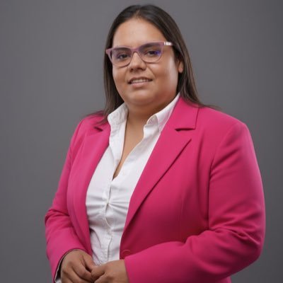 Feminista, de izquierda, hija, hermana, amiga. Congresista Nacional de Morena por Jalisco. Comprometida con la 4ta Transformación y Morena #RelevoGeneracional