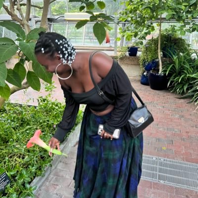🇰🇪 DMV creative, doing what I’m called to. “Release” EP out on ALL streaming platforms! Reach Me at SolLikeSoul@gmail.com she/they