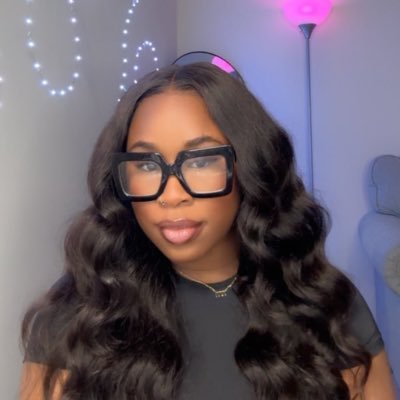 just a girl trading futures + living fully Af the real sugar, spice & strategy