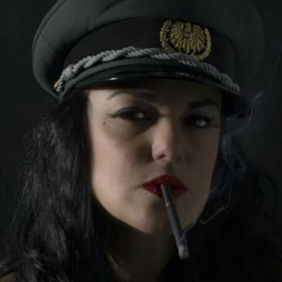 ✨ cabaret & creación escénica | teatro ~ burlesque
📍 a coruña
https://t.co/FLcaKAAdHV