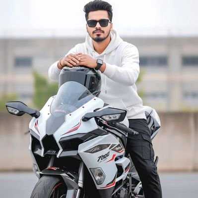 Bommireddykaly2's profile picture. 