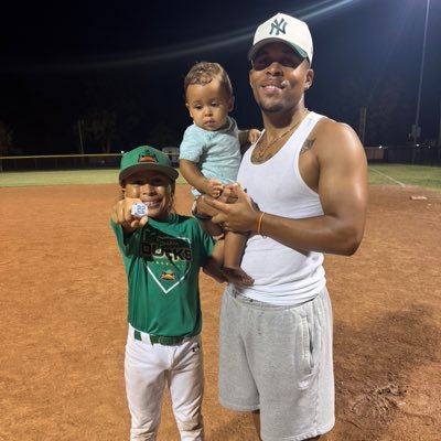 TsunamiBam_'s profile picture. Kingston Micheal Gordon and Kaedyn Isaiah Gordon Karter Nicole Gordon Kain Jayce Gordon