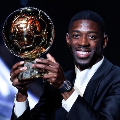 ℜê𝔳𝔬𝔫𝔰 𝔭𝔩𝔲𝔰 𝔤𝔯𝔞𝔫𝔡 ❤️⚜️💙 @PSG_inside 13🏆⭐️ 31/05 ❤️🏆💙 Champion D’Euroooooppppeeee mon frereeeeeeeeeeeeeeee