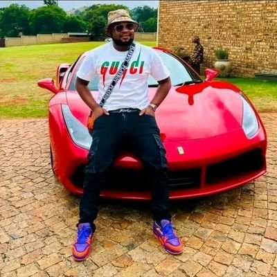 AliboyB25658's profile picture. Hi guys follow me up on my new account my old account was hacked by scammers so if you need my help just tell me 

South Africa 🇿🇦🇿🇦