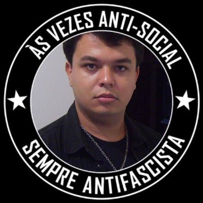 DC_Andrade's profile picture. Trabalhador, Geek, Cosplayer e fã de Doctor Who