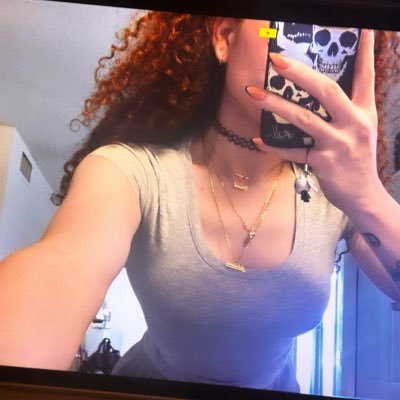 Adriana_flz's profile picture. Use code: “Adriizard” in the item shop💋|| Gamer 👾/GYM Rat 🏋🏼‍♀️ || Player for: @TeMpTcA ❤️