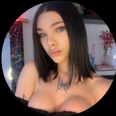 OFFICIALLY PAGE OF 🏳️⚧️ -XXX18+ I am available for facetimeshows|customer videos| bookings. Dms are for business only
