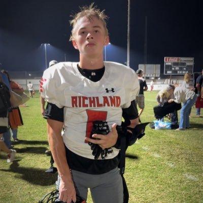 Jaxon_hunter11's profile picture. multi sport athlete 🏈⚽️⚾️🏃‍♂️ 4.0 GPA c/o 2029 RB/CB Richland High 4.6 40 yard 5’8 140 lbs all conference player of the year MS all American NPA
