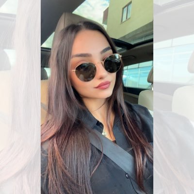 kubra_denizz1's profile picture. 