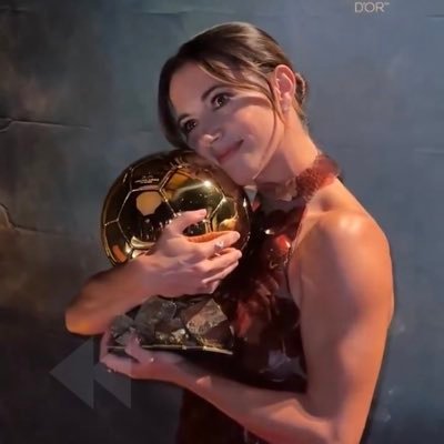 latififan102's profile picture. i use this account to yap abt shows and albums and shit (she/her)