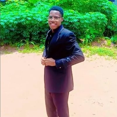 Hello
I'm a bass guitarist 🎸🎸🎸
I'm available for bookings
Reach out to me on this number
09078366280