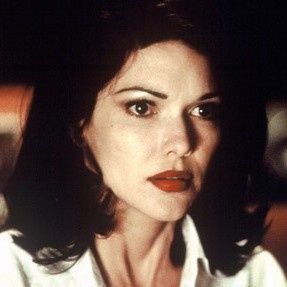 Formada em Direito | Vegetariana | Fã de David Lynch | #cacd
https://t.co/W9x1nYyvnc