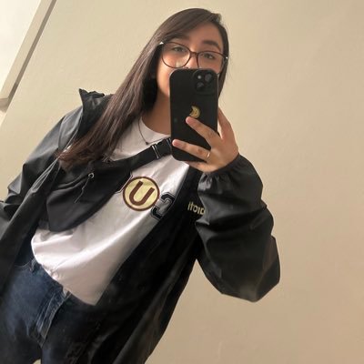 Comunicadora Audiovisual, amo la fotografía y mi siguiente meta Periodismo Deportivo XD