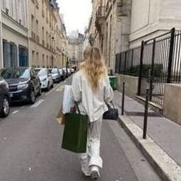 Narvev3135843's profile picture. 