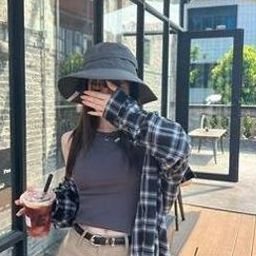 Breefhor638860's profile picture. 