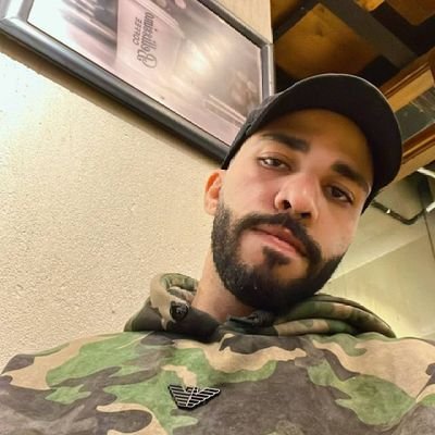 كلُ مَنْ عَليهَا فانِ وَيَبقي وَجِه رَبِكَ ذُو الجَلاَلِ وَالاِكْرامْ