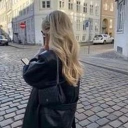 Eakluhxo653833's profile picture. 