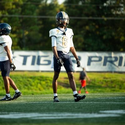 marquis_mo36461's profile picture. 5’11 150lb  Douglas County High School C/O 28’ 3.0 GPA / IG@official._mm_2  @marquisdagoat5@gmail.com