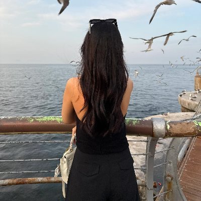 sophia_sleeping's profile picture. Amid solitude, I wander in search of who I am, carrying the strength of never letting go
