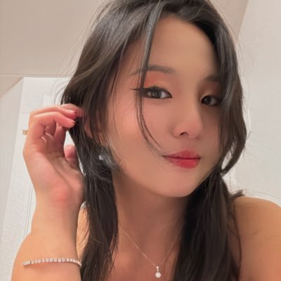 03.08.24🩷08.08.25 to my Corazon🤍💍 I play piano🎹 I love art and books✨ Final Fantasy🎮🩵 One Piece🏴☠️❤️🔥 She/Her🫧 ENG/한국어/日本語OK/ESP