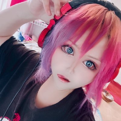 既婚 /💜🩵世界の茶葉 /antique interior集め (仕事/インテリア アンティークディーラー ハウス空間デザイン◆元野犬/保護犬達▶︎ヨナ32kg♂🌈R7/6/16 つくね♂ 22kg ◆ななち︎︎ ♀30kg #秋田犬 #FF14 🎮 👗ハウジンガー/main:戦士
