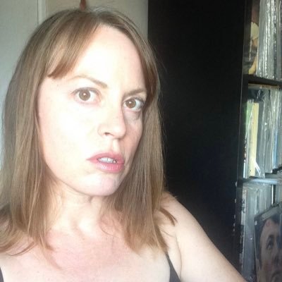 susie_varda's profile picture. 𝕪𝕠𝕦 𝕔𝕒𝕟 𝕤𝕖𝕖 𝕞𝕪 𝕙𝕖𝕒𝕣𝕥 𝕓𝕦𝕣𝕟𝕚𝕟𝕘 𝕚𝕟 𝕥𝕙𝕖 𝕕𝕚𝕤𝕥𝕒𝕟𝕔𝕖