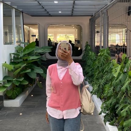 butterssweets's profile picture. yapper