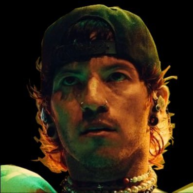 guy who doesn’t play about trent reznor & mcr & tøp | https://t.co/y8KbwirDCr