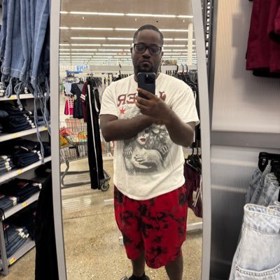 @saints ⚜️ | @lakers 💜💛 | 29 | I TWEET GOOD CONTENT 💰| BU PAGE: @1keezybaby ⬅️ | IG: Tattedupkeezy | BLACK WOMEN ARE BEAUTIFUL ❤️ | Amazon worker 📦💰